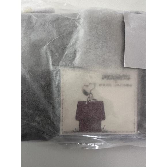 $250 Marc Jacobs Wallet Peanuts Snoopy Collection Unisex New with tags - Picture 7 of 9